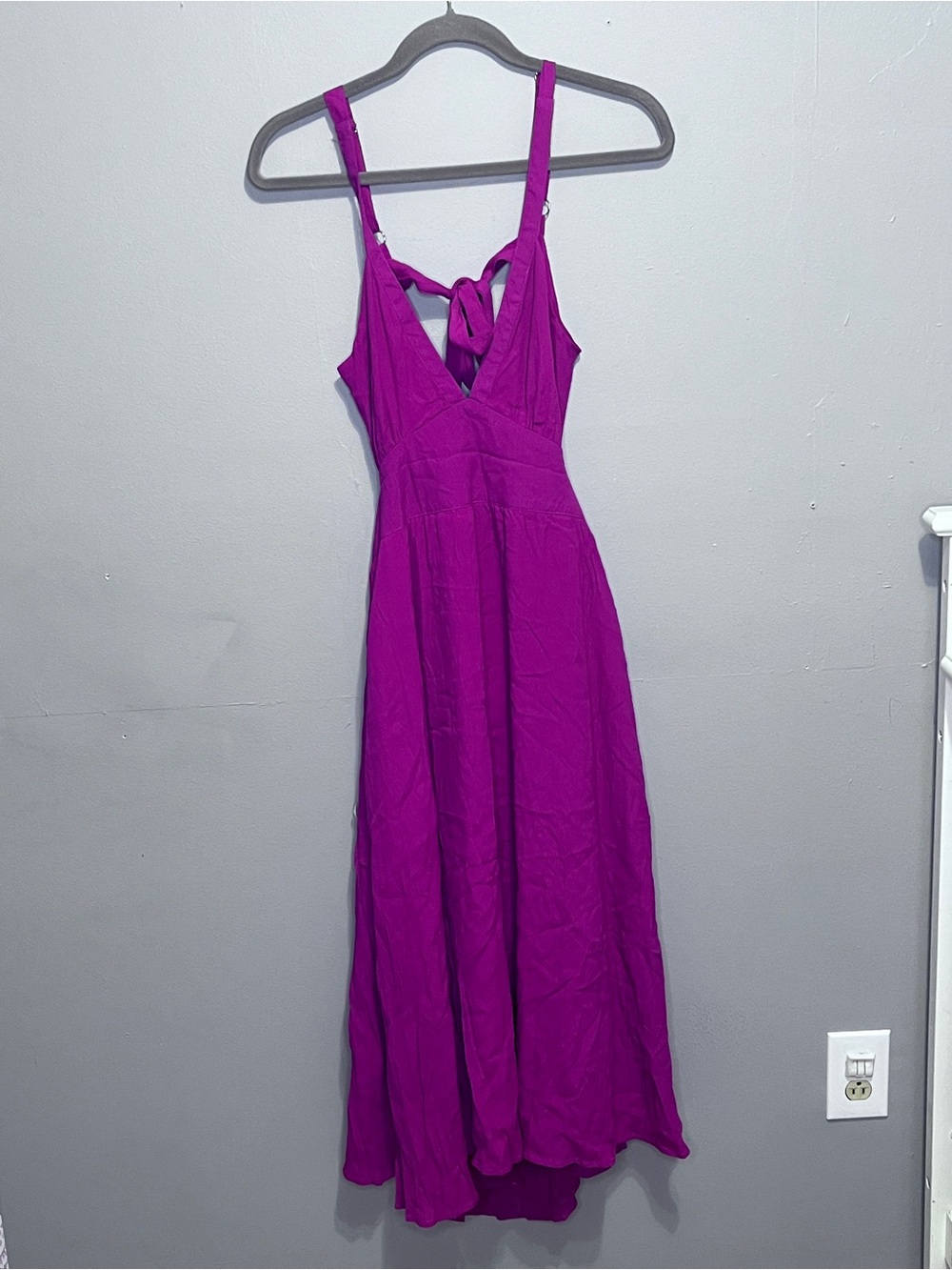 Lulu's Bright magenta Midi Dress with Tie-Back Size Large